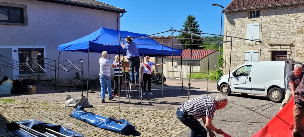 La veille, installation des barnums ...