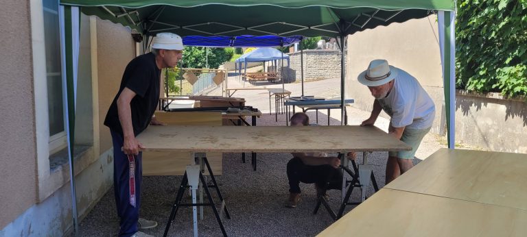 ... du bar et de la cuisine ...